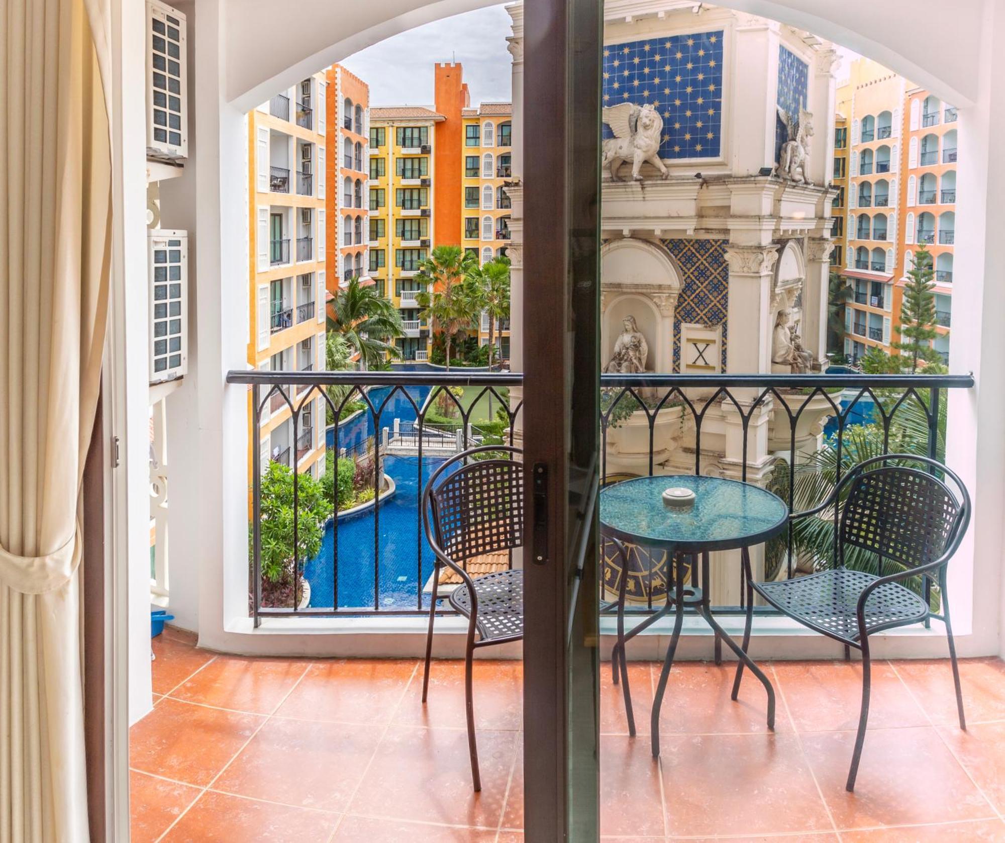 Venetian Residence Jomtien Beach Exteriör bild